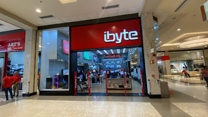 Fachada da Ibyte, loja de informática em Teresina do Piauí, localizada em shopping center com eletrônicos e acessórios